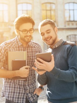 Ut praesentium aut aliquid repellendus.